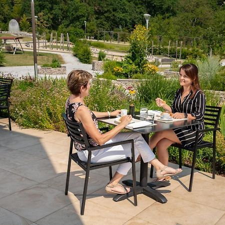 Nuhr Medical - Hotel & Restaurant Senftenberg Екстериор снимка