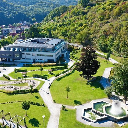 Nuhr Medical - Hotel & Restaurant Senftenberg Екстериор снимка