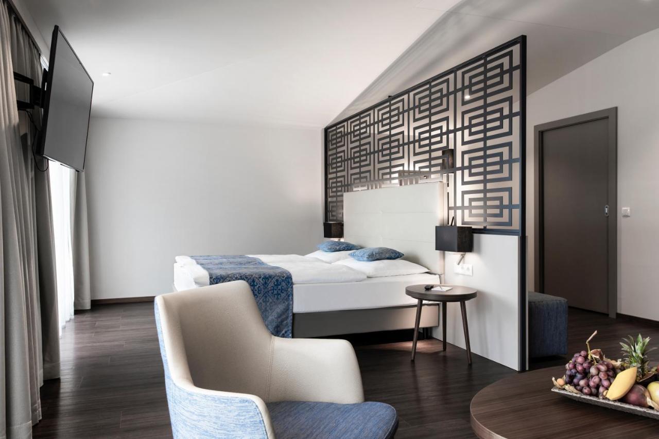 Nuhr Medical - Hotel & Restaurant Senftenberg Екстериор снимка